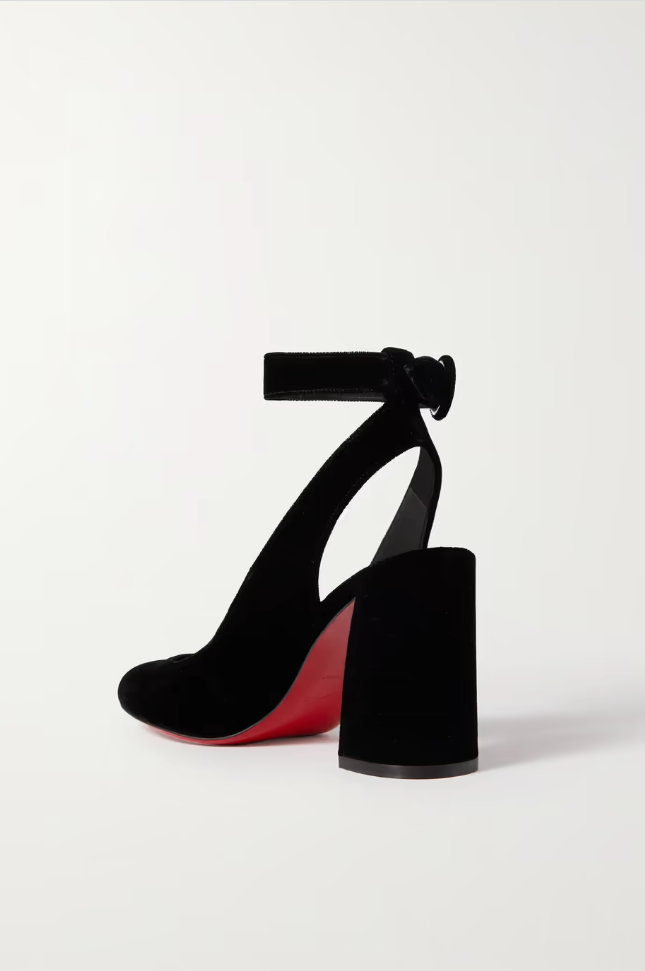 (Black)