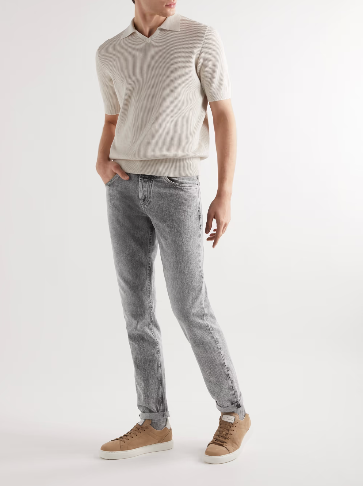 (Light gray)