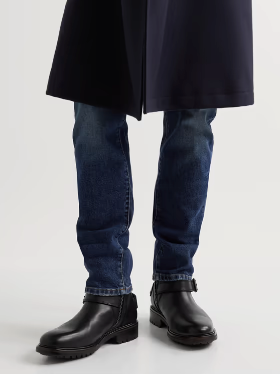 (Black)